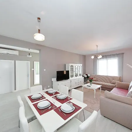 Jadranka Villa *